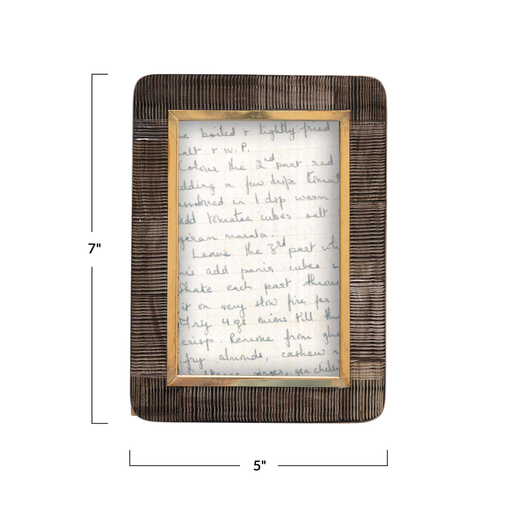 Creative Co-Op Hand-Carved Horn Photo Frame with Brass Border, Black & Natural (Holds 4" x 6" Photo)