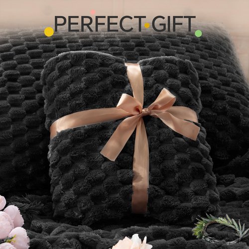 BEDELITE Fluffy King Size Comforter Set - Black Fleece Soft Comforter for King Size Bed, Luxury Warm Bedding Set for Winter, Fuzzy Bed Set 3 Pieces (1 Comforter, 2 Pillowcases)
