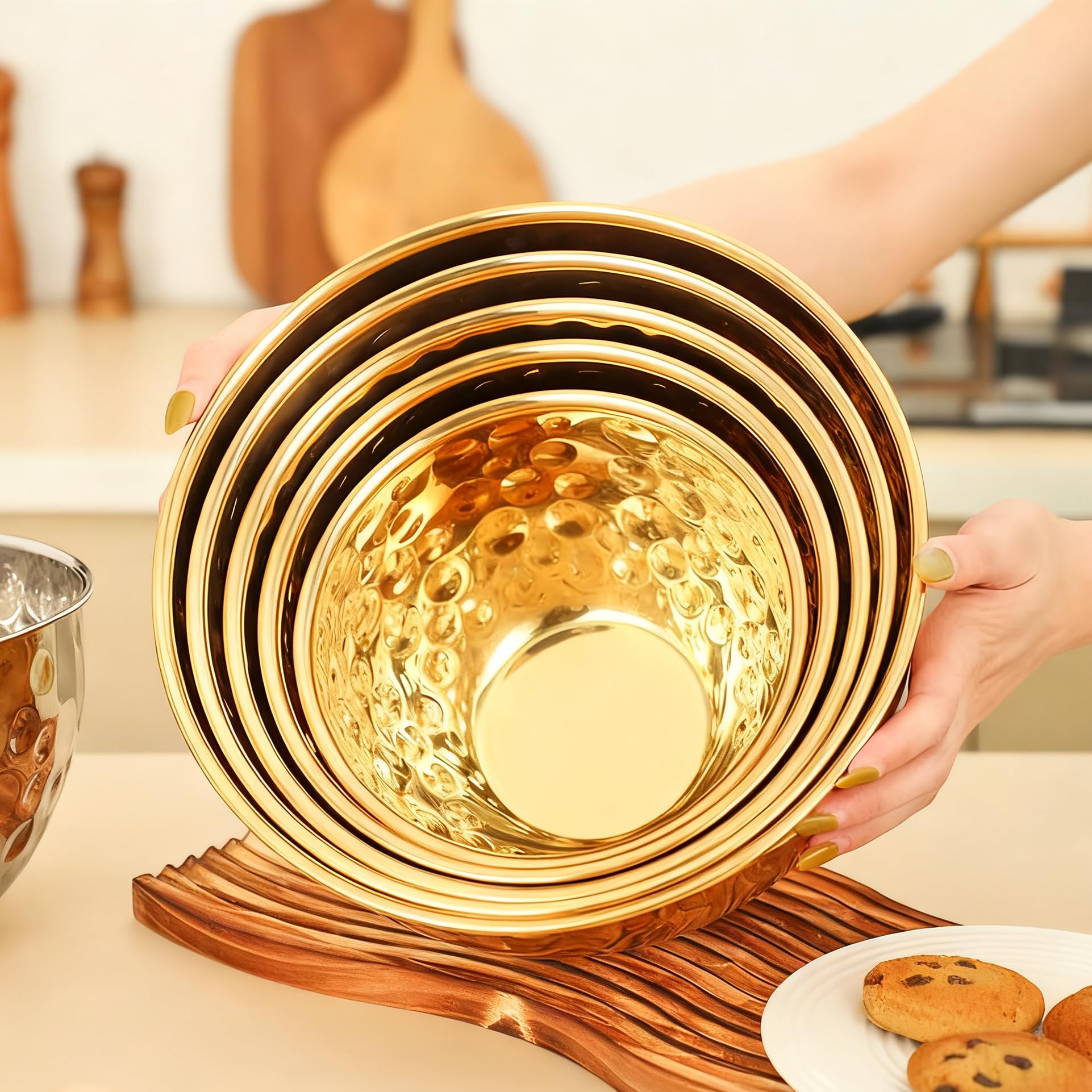 YEJZXY Stainless Steel Mixing Bowls Set, 5PCS Gold Hammered Bowls, 4.9/4.2/3.2/2.1/1.6QT Mixing Bowls for Kitchen, Nesting Design Serving Bowls