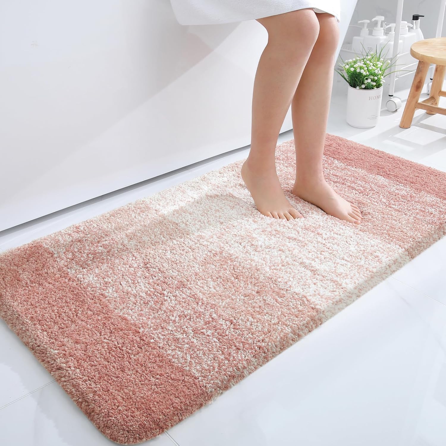 OLANLY Large Bathroom Rugs - Extra Soft Microfiber Mat with Rubber Backing | Quick Dry & Machine Washable, Peach 45x27