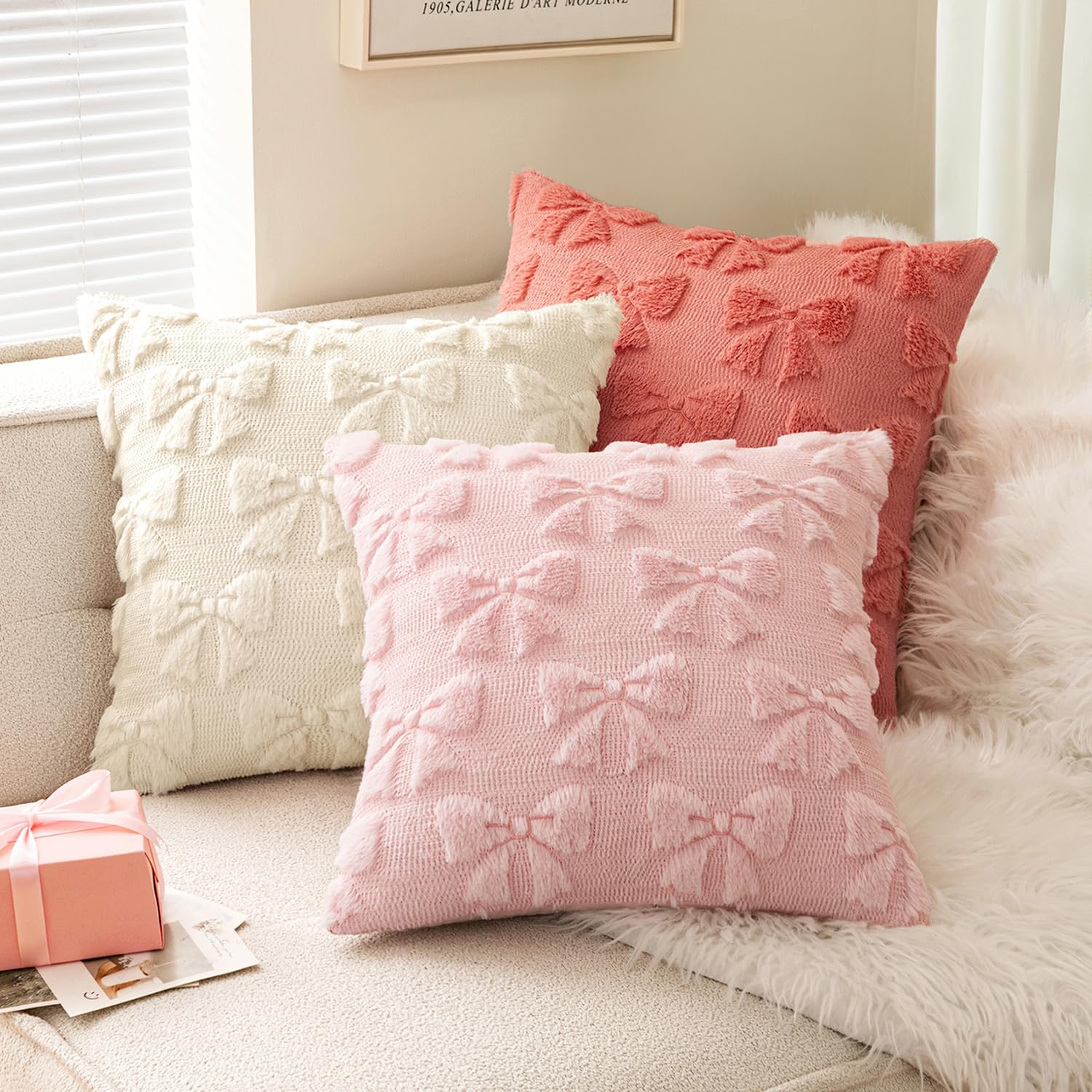 MIULEE Light Pink Bow Pillow Covers Coquette Room Decor Aesthetic Set of 2 Spring Decorative Cute Girl Soft Plush Faux Pillowcase for Preppy Room Decor Bedroom Couch,18x18 Inch