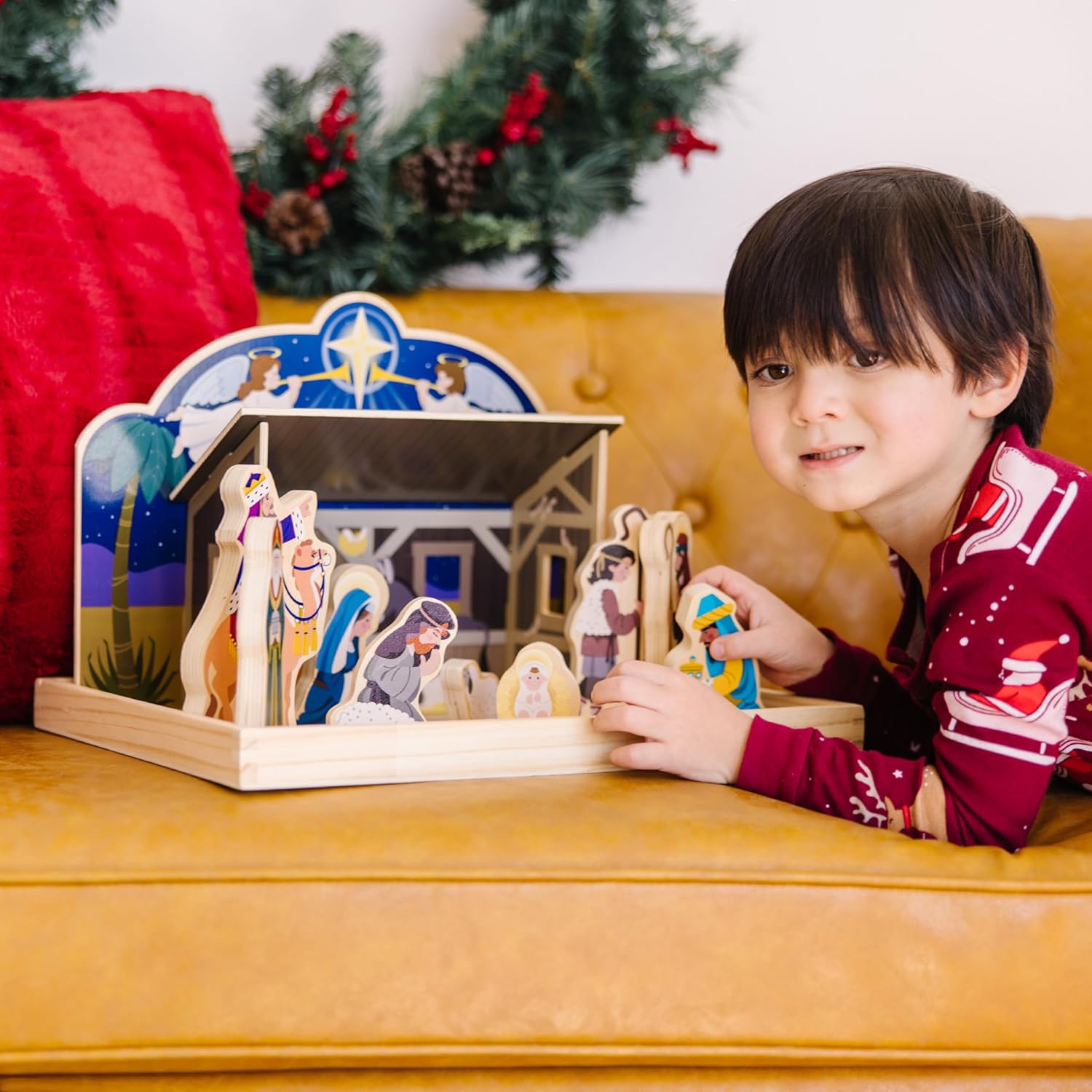 Melissa & Doug Classic Wooden Nativity Set - 11 Figures with 4-Piece Stable for Holiday Decor