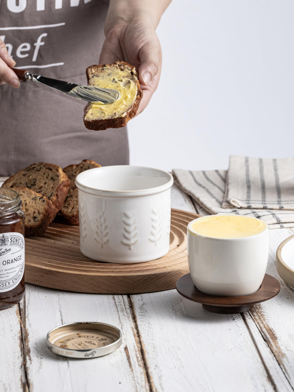 YHOJOY Ceramic Butter Dish With Lid, Butter Crock for Countertop, French Butter Keeper for Spreadable Butter, Elegant Embossed Pattern, Cream White