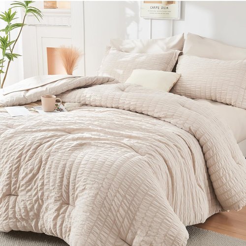 HYMOKEGE Queen Comforter Set - Lightweight 3-Piece Bedding Set with Soft Down Alternative - Beige