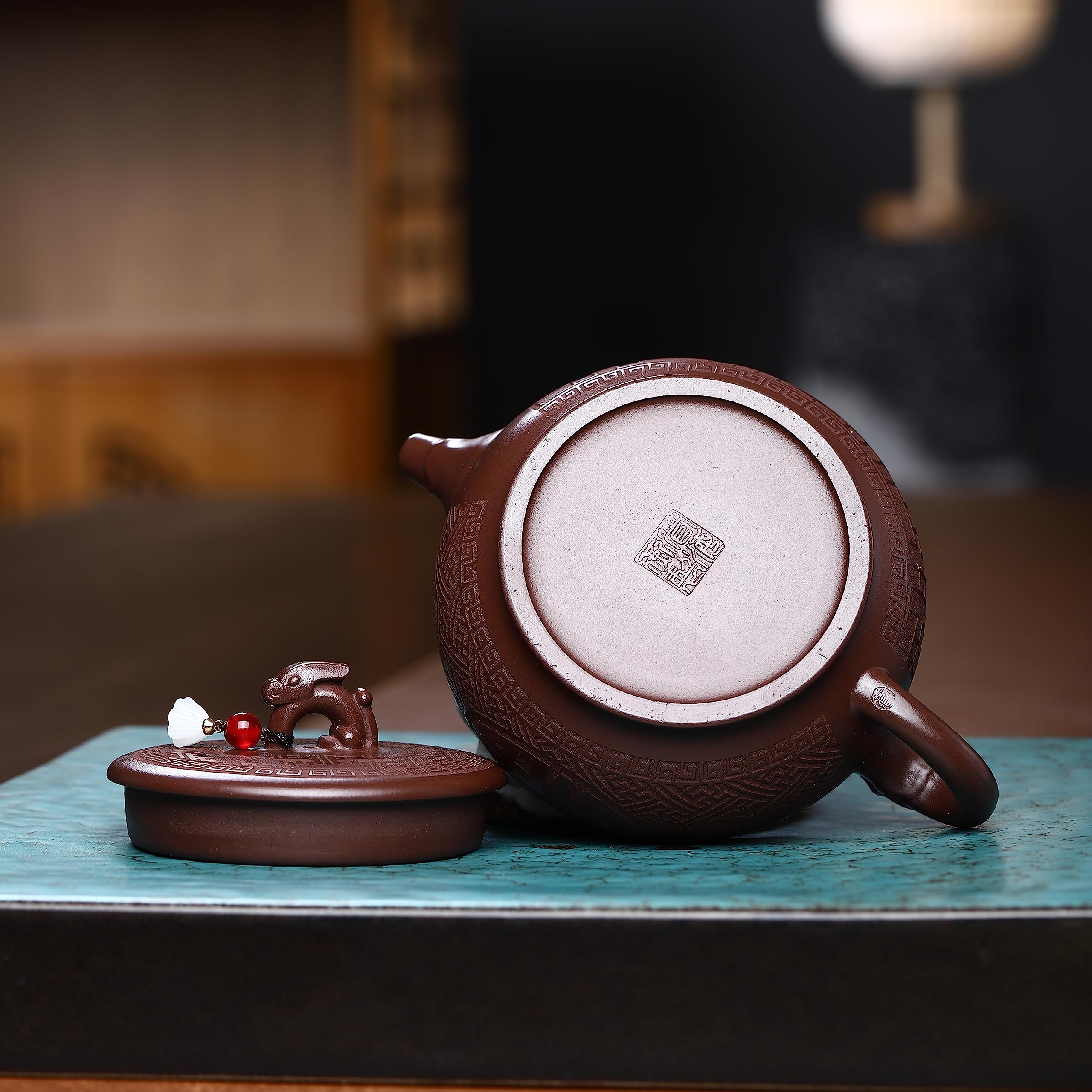 SILINE Zisha Teapot, Chinese Yixing Clay Handmade Tea Pot 9.6 Oz, Infuse Brew Kung Fu Loose Leaf Tea Maker (Lucky Rabbit,Zini Purple Clay)
