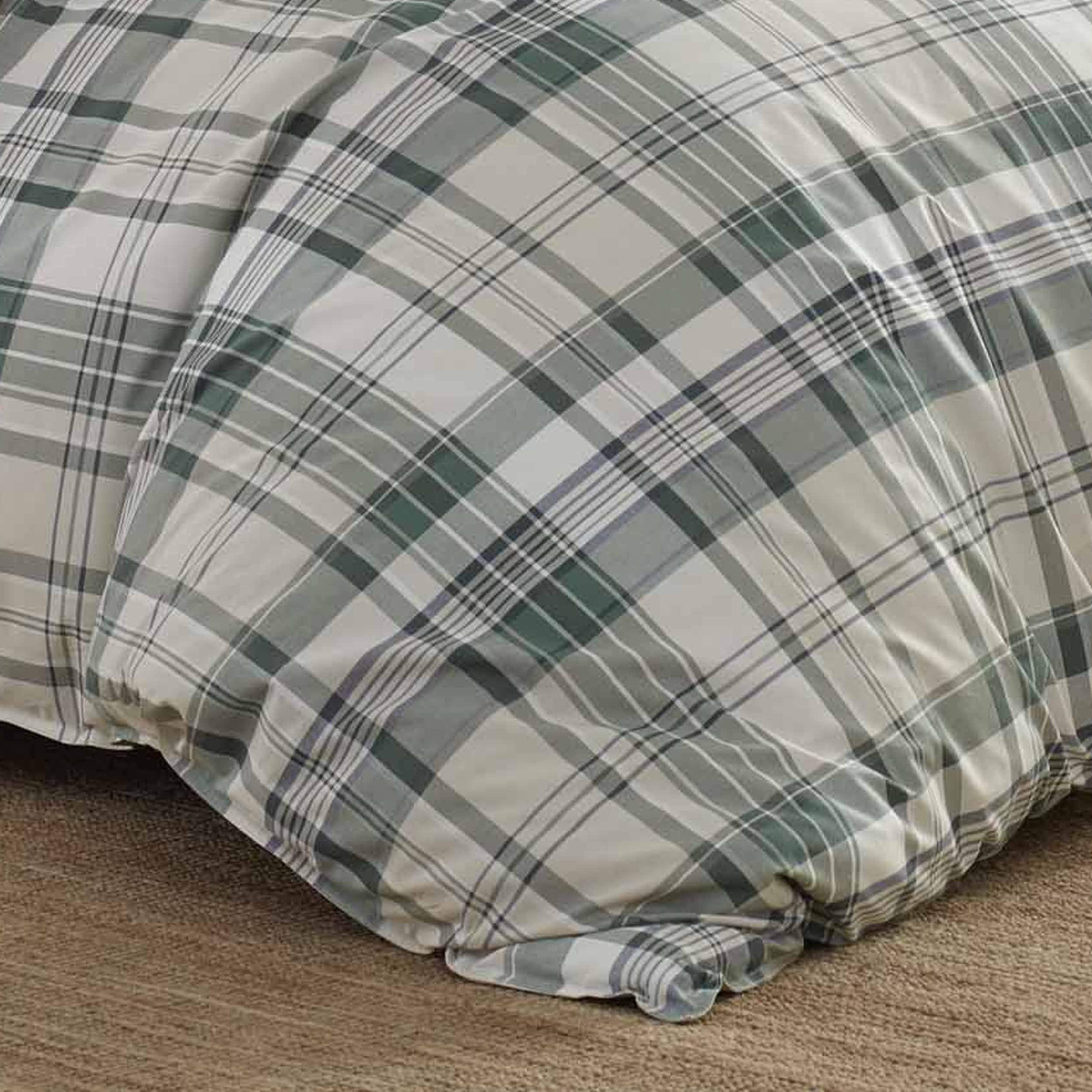 Eddie Bauer - Twin Duvet Cover Set, Soft Cotton Reversible Bedding with Lightweight Feel, 2 Piece Bedding with Matching Pillowcase (Timbers Evergreen)