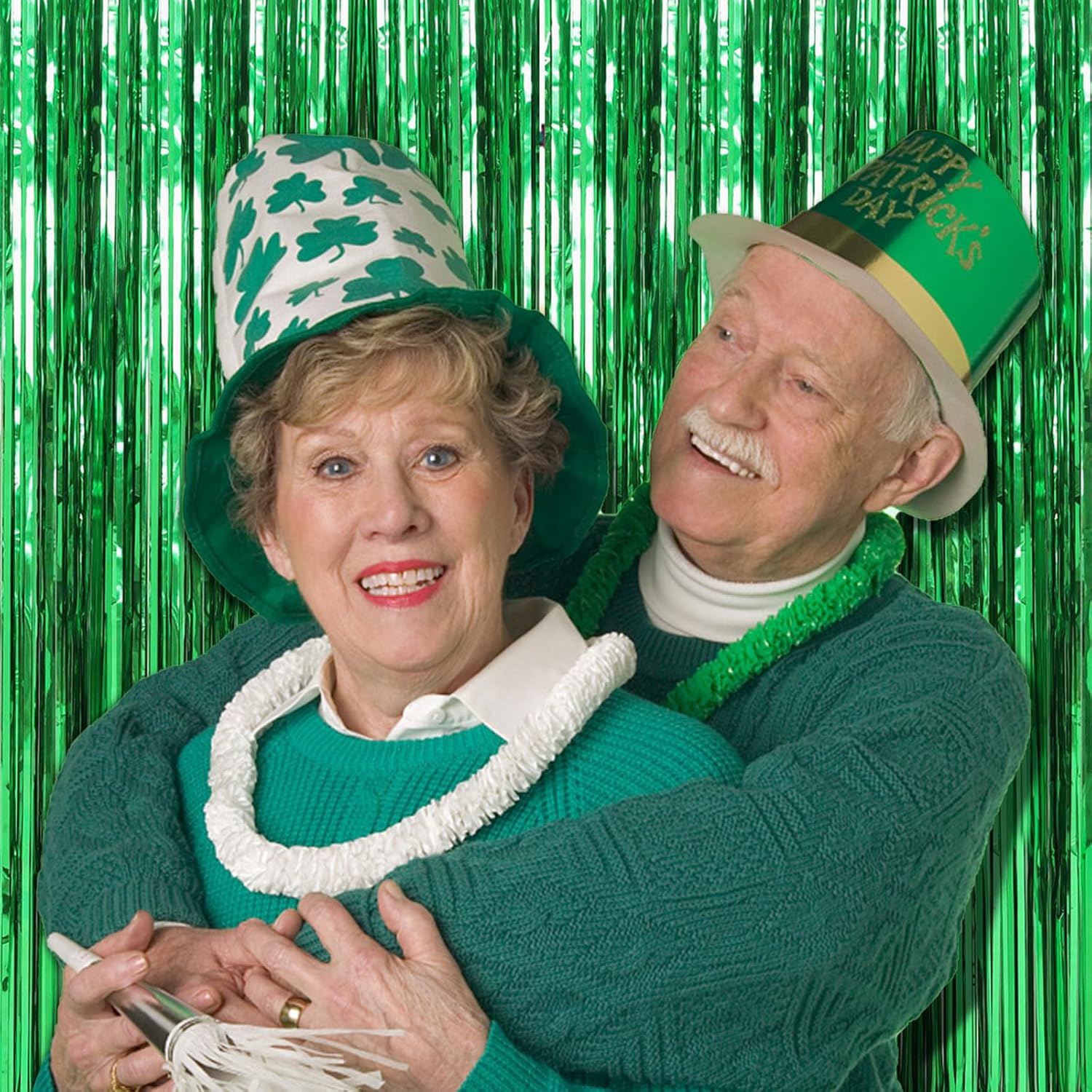 Skiennix 20 Pack Green Streamers - Jungle Party Decorations & Photo Booth Backdrop