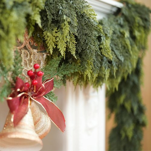 6FT Extra Full Christmas Garland Real Touch Delux Cedar Garland Christmas Decorations Lush Realistic Winter Pine Garland for Mantle, Table, Stairs, Railing, Fireplace Indoor Outdoor Holiday Xmas Decor