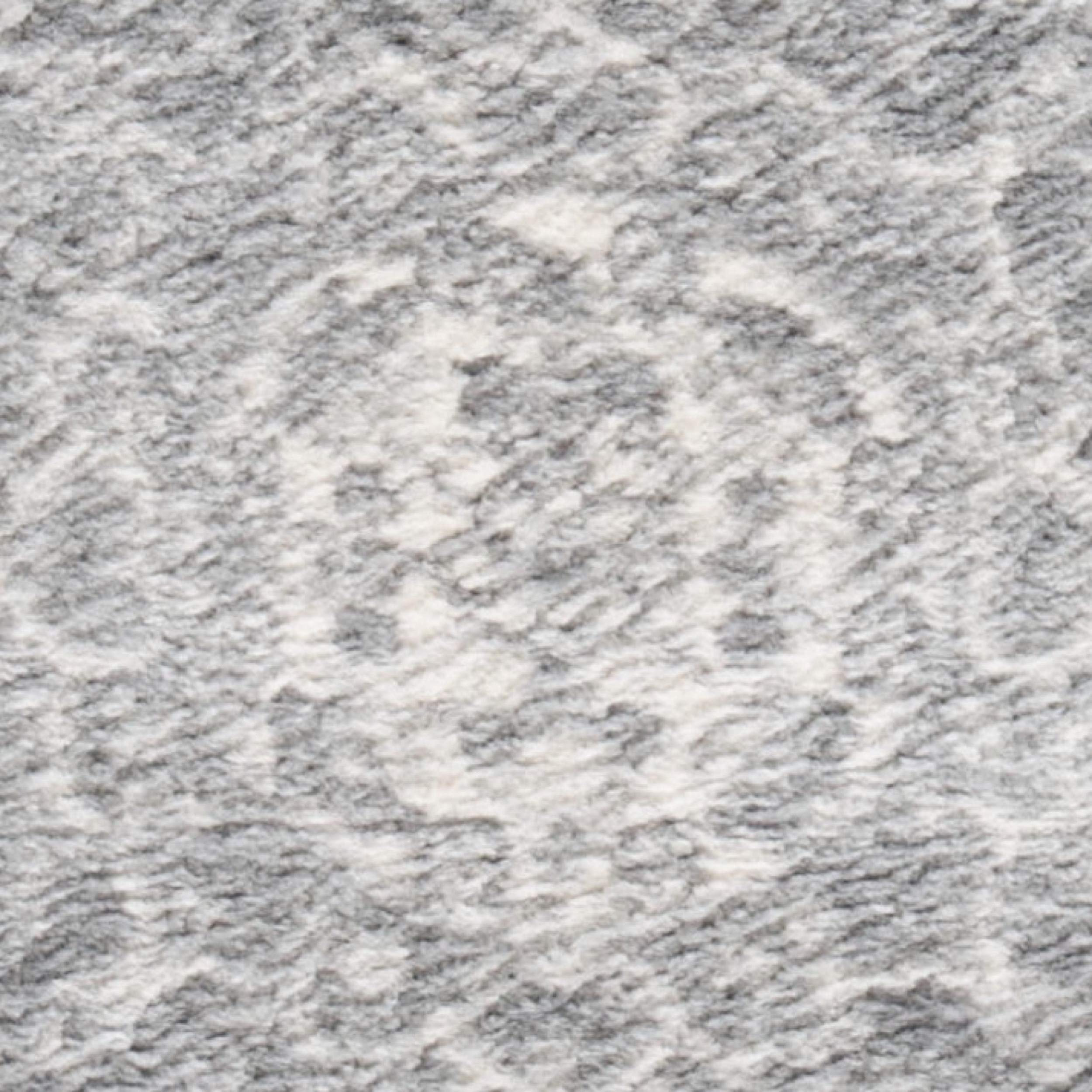 SAFAVIEH Brentwood Collection 2' x 4' Grey/Ivory BNT802F Medallion Distressed Non-Shedding Living Room Bedroom Accent Rug
