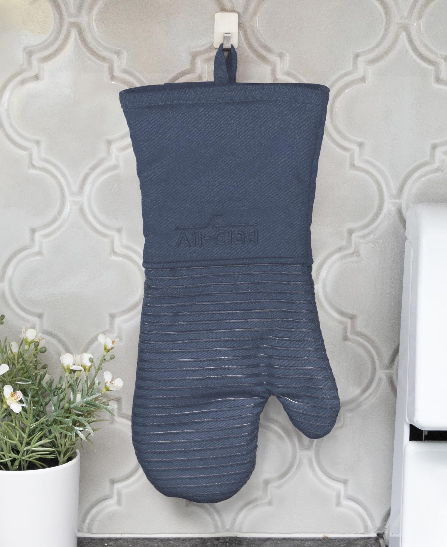 All-Clad Premium Silicone Oven Mitts, 2-Pack, Indigo