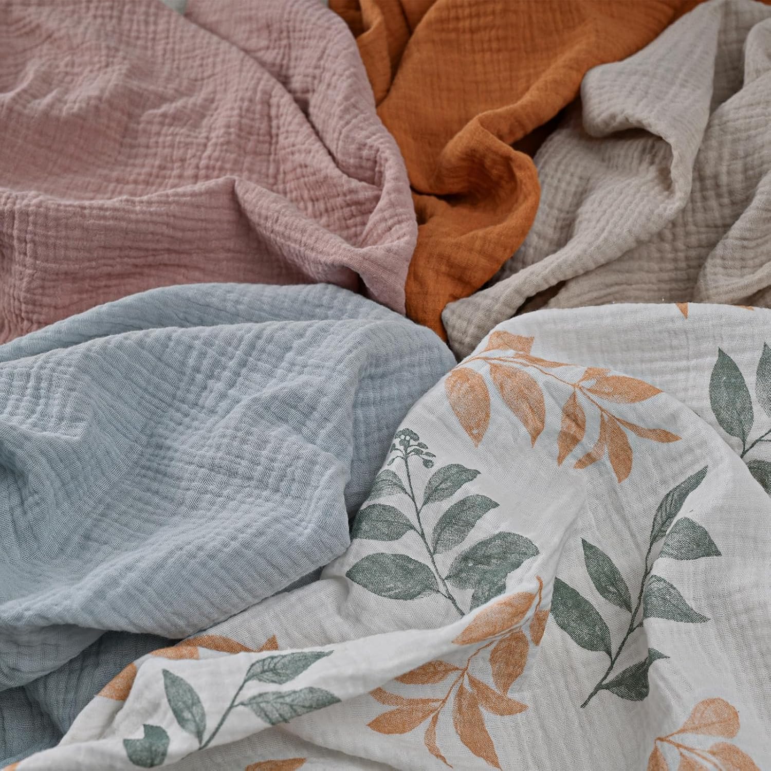Skiennix Muslin Receiving Blankets - Breathable Neutral Swaddle Wraps for Newborns | 5 Pack in Gentle Colors