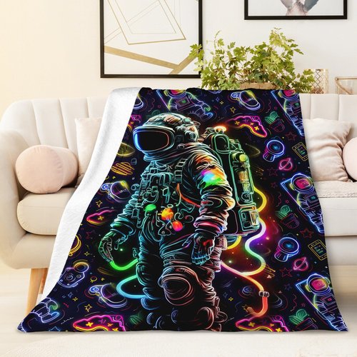 DREAMUGIFT Boys Blanket for Sofa Astronaut Blanket Gift for Boys 6-8, Cool Warm Cozy 50 x 40 Inches Throw for Living Room Bed Sofa Camping