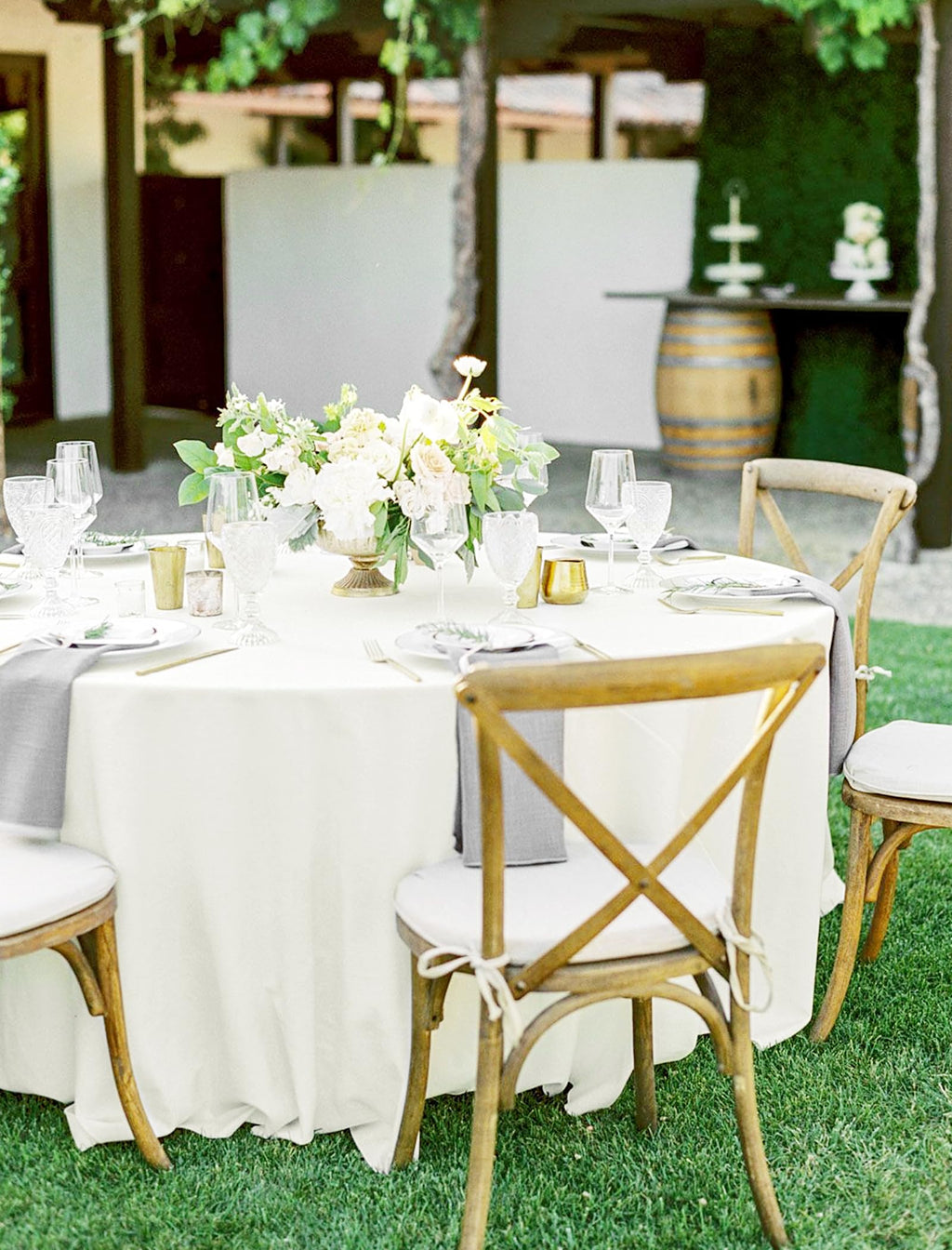 8 Pack Ivory Round Tablecloth 120 Inch Circle Polyester Table Cloth, Washable Fabric Stain and Wrinkle Resistant Table Cover Round Tableclothes for Wedding Parties Banquet Reception Dining