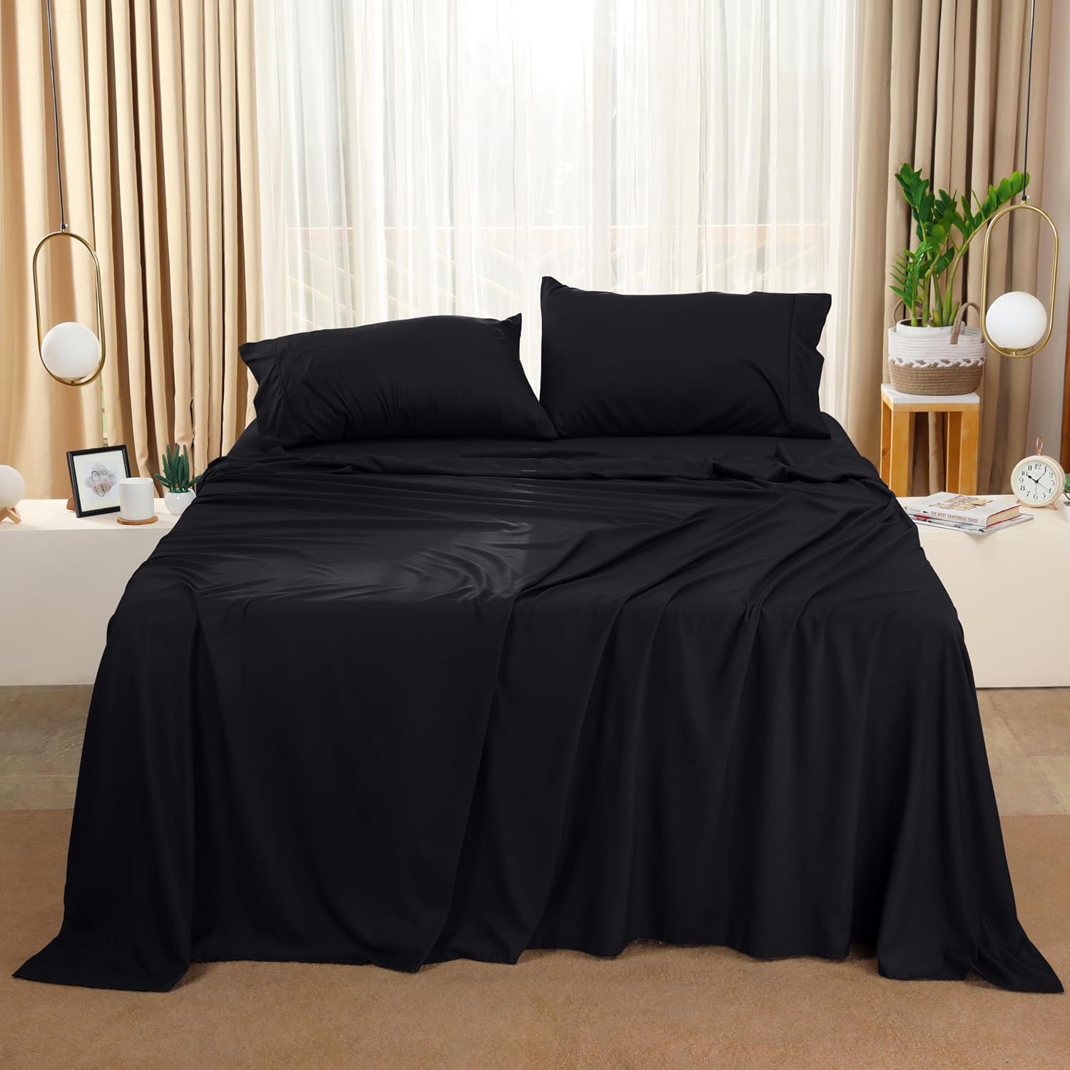 Utopia Bedding Queen Bed Sheets Set - Soft Brushed Microfiber | Fade & Shrinkage Resistant - Black