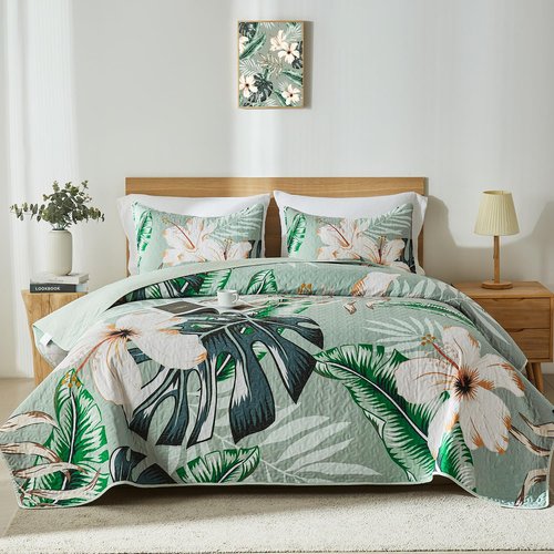 Yogeneg King Quilt Bedding Set,White Botanical Pattern Sage Green King/Cal King Quilt Set,3 Piece Lightweight Soft Summer Bedspread Coverlet with 2 PIillow Shams,All Season(Sage Green,110"x96")