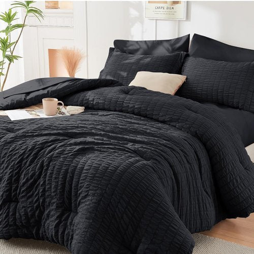 HYMOKEGE Queen Comforter Set - Lightweight 3-Piece Bedding Set with Soft Down Alternative - Black