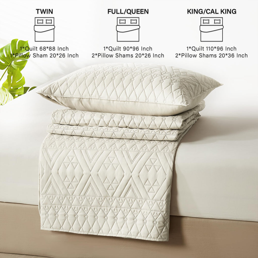 akkialla King/Cal King Quilt Set, Boho Style in a Solid Color, Cream Lightweight Microfiber Bedspread, Soft and Breathable Coverlet for All Seasons, 3-Piece Bedding Set (1 Quilt, 2 Pillow Shams)