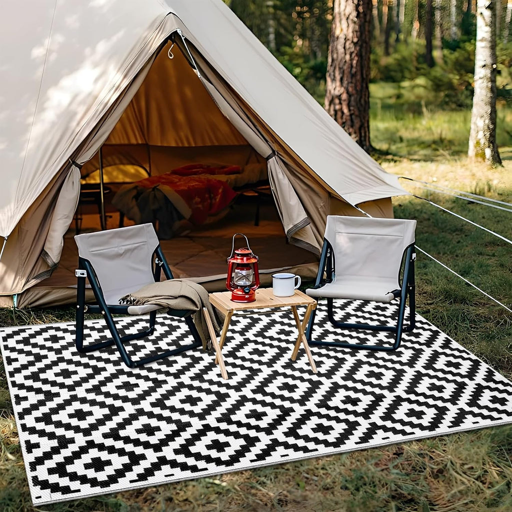 OLANLY Waterproof Outdoor Rug - Versatile 5x8 ft Plastic Straw Mat for Camping & Patio | Black & White
