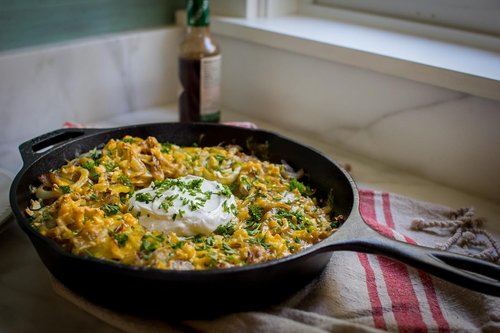 Lodge Seasoned Cast Iron Skillet - Non-Toxic, PFAS-Free Cookware - Naturally Non-Stick, 10.25 Inches