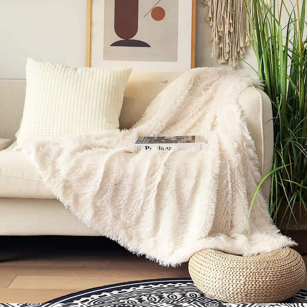 Tuddrom Faux Fur Throw Blanket - Extra Soft & Cozy Microfiber Fleece | 50" x 60", Cream White
