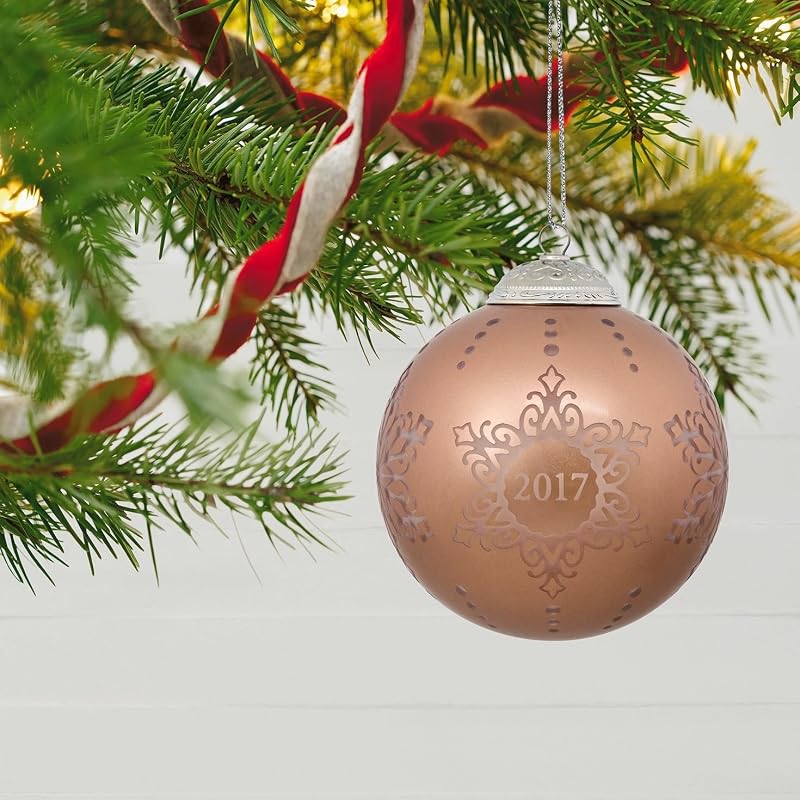 Hallmark Keepsake 2017 Christmas Ornament – Glass Dated Commemorative