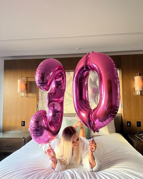 Hot Pink Number 0 Balloon - 40 Inch Birthday Decoration for Milestone Celebrations | Party Supplies
