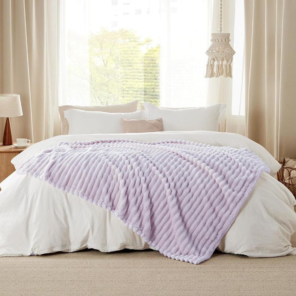 Bedsure GentleSoft Twin Blanket - Cozy Lavender Fog Throw for Women | Soft, Large 66x90 Inches