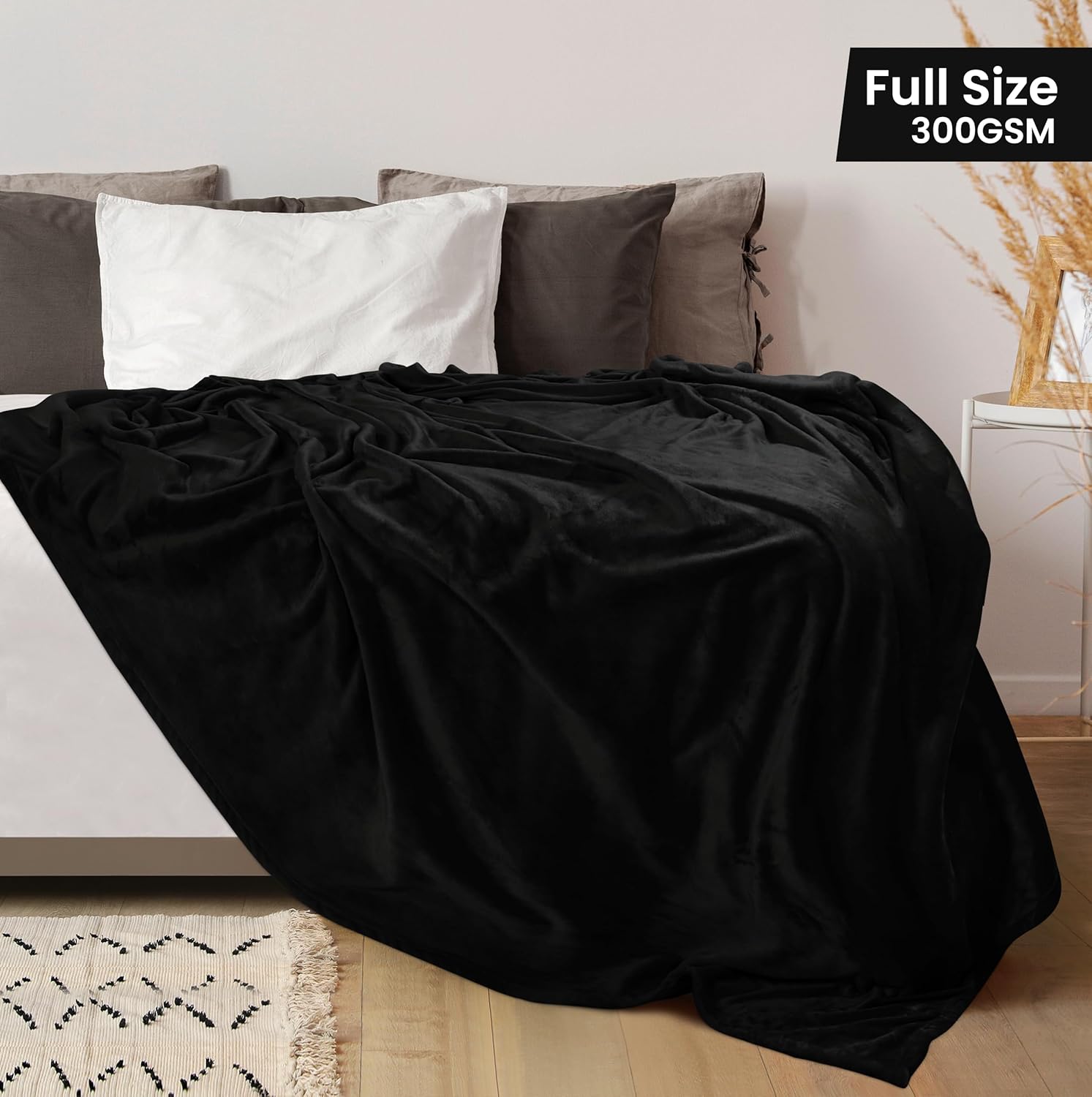 Utopia Bedding Fleece Blanket - Full Size Black 300GSM Luxury Soft Microfiber (90x84 Inch)
