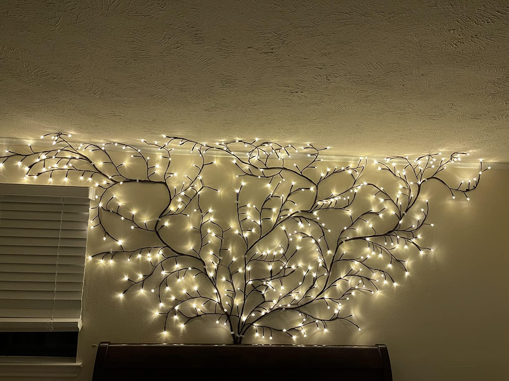 SZMiNiLED Enchanted Willow Vine Lights: Warm LED Branch Lights for Bedroom Window Frame Living Room Wall, DIY Home Decor Ideal for Fireplace, Wedding & Christmas Decor