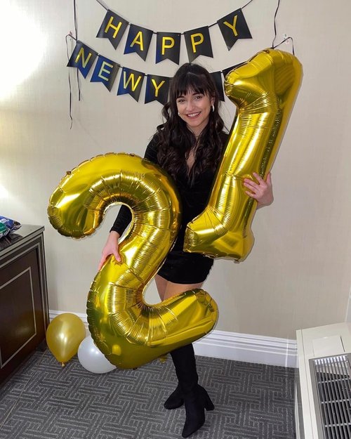 Gold Number 12 Balloon - 40 Inch Giant Foil Balloon for 12th Birthday Party Decorations