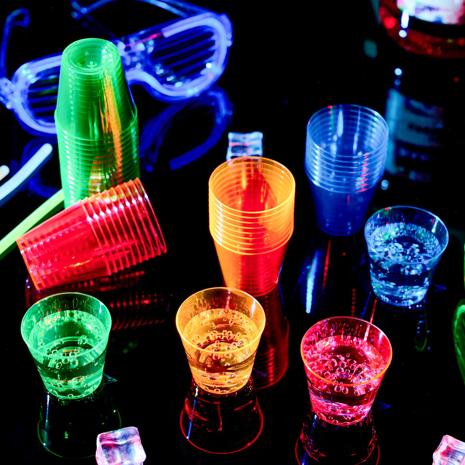 300Pack 1 Oz Plastic Shot Glasses Set, Neon Party Mini Shot Glasses Bulk, Durable and Reusable, Small Disposable Plastic Cups for Vodka, Whiskey, and More