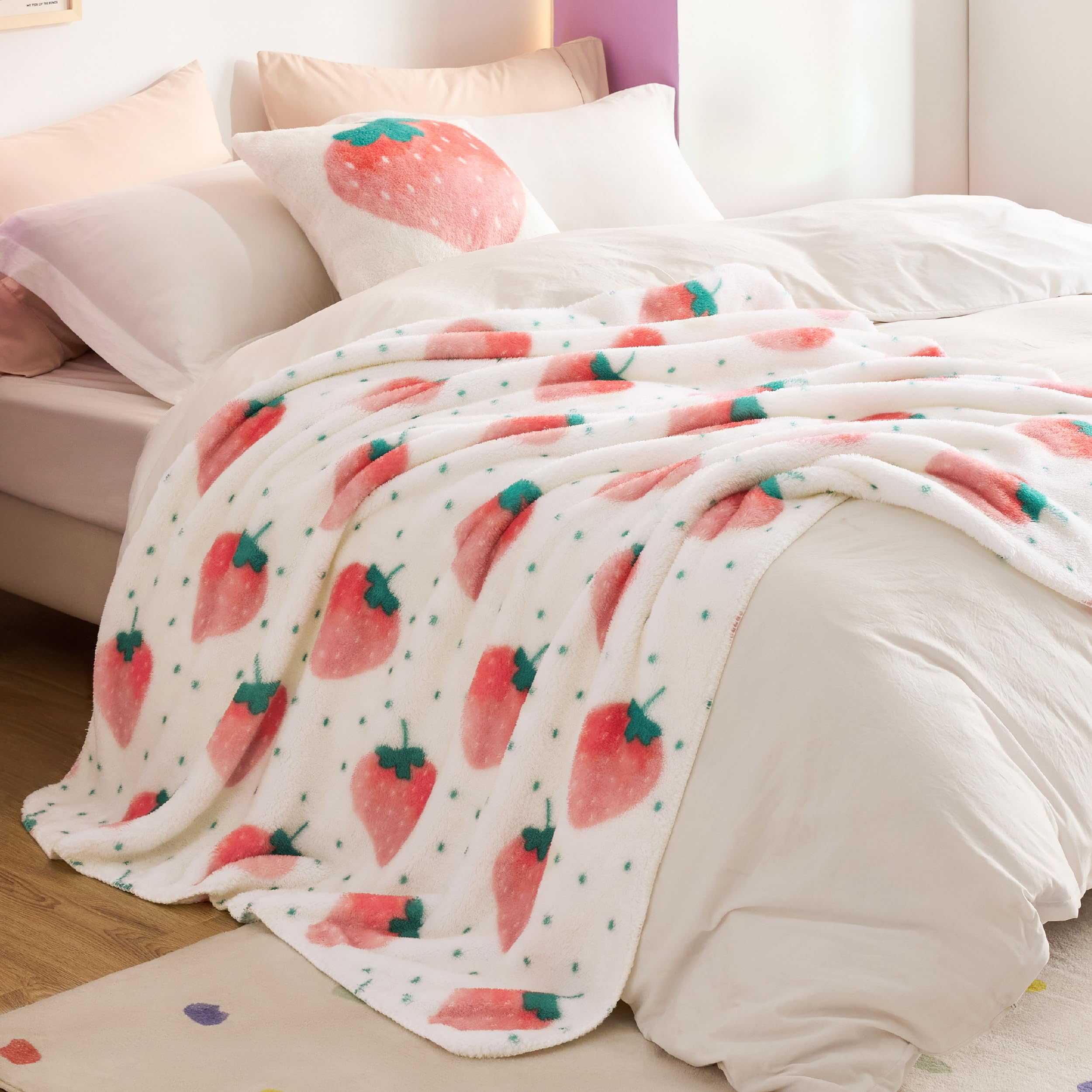 Bedsure Cute Strawberry Decor Throw Blanket Pink for Kids - Soft Fleece Throw Home Decor for Girls Women Teens as Birthday, GentleSoft Cozy Fruit Pattern Blankets for Couch Bed, 50x60