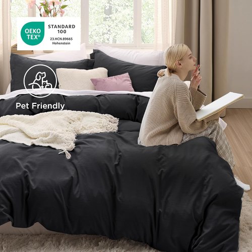 Bedsure Black Duvet Cover Set - Extra Soft King Size Bedding, 3 Pieces with Zipper Closure, 104x90 Inches