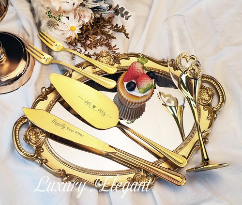 Parihy Wedding cake cutting set, Gold Wedding Champagne Fluteswith Twin Heart Base and Rhinestone Detailing, Toasting Glasses for Couple Bride and Groom, Cake Cutting Set of 6