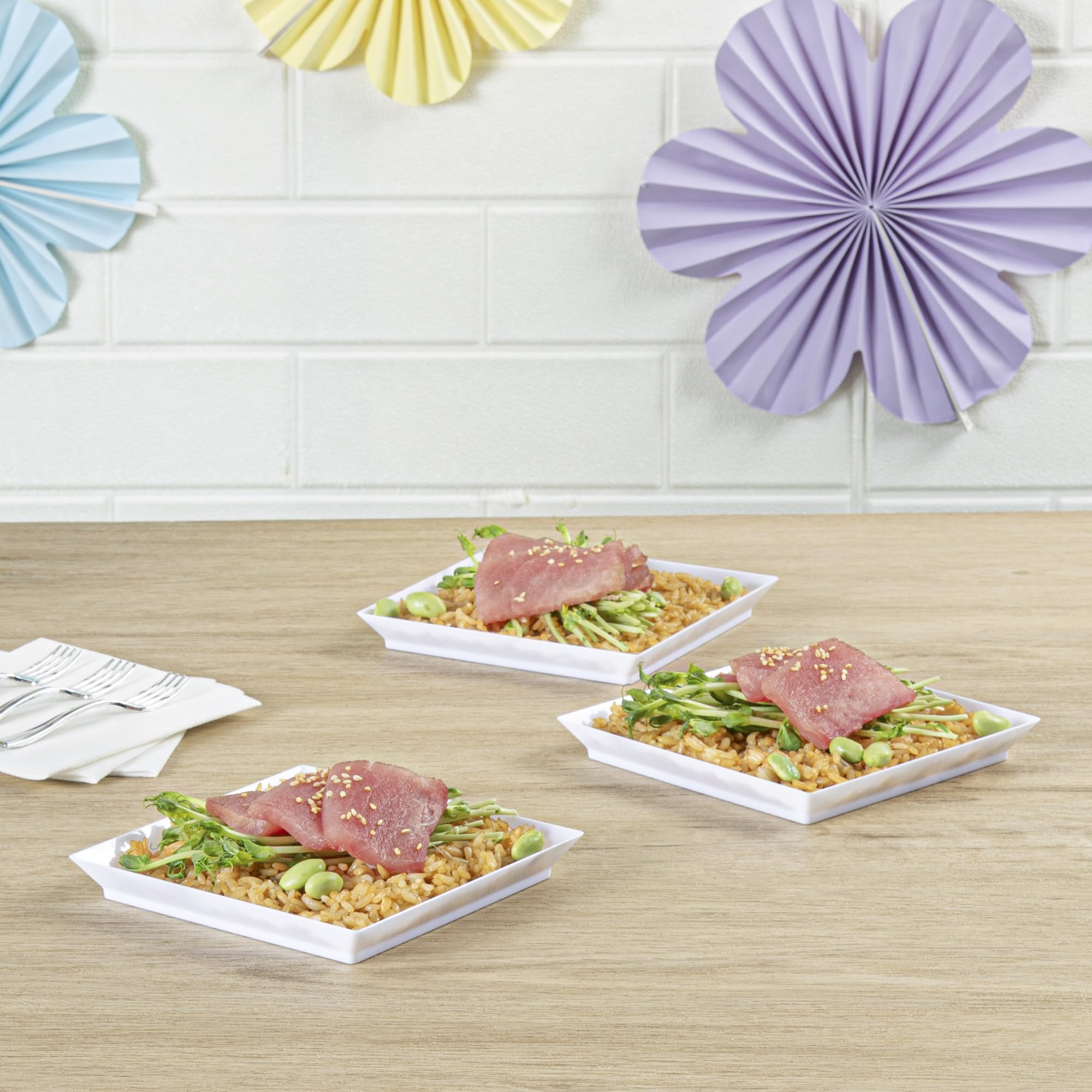 Restaurantware 5 x 5 Inch Mini Tasting Plates 100 Disposable Square Plastic Plates - Durable Stylish White Plastic Hors D'oeuvre Serving Plates For Desserts Or Appetizers At Parties