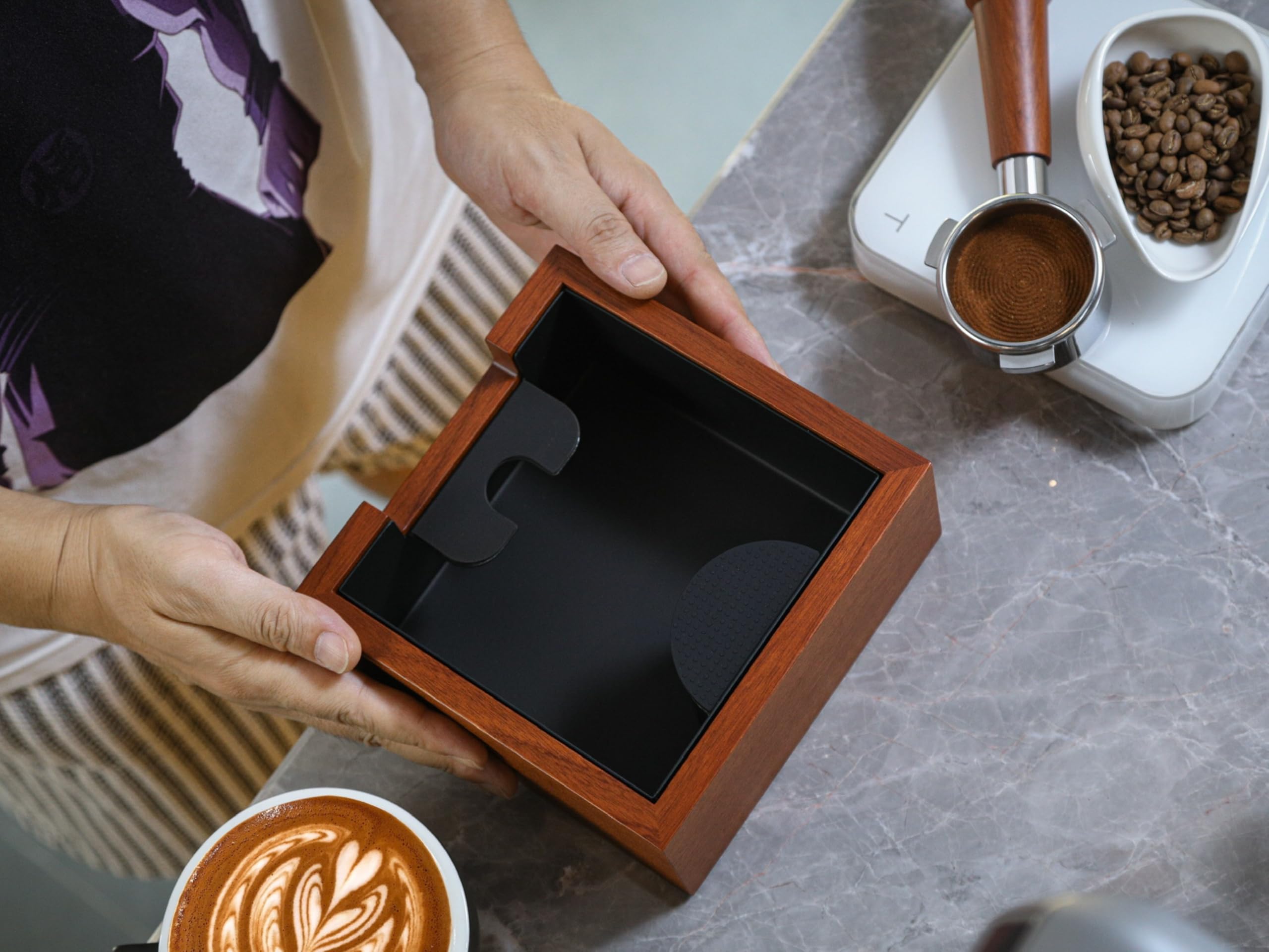 KNODOS Rosewood Espresso Knock Box Portafilter Tamping Stand with Shock-Absorbing Bar & Non-Slip Design | Premium Dump Bin for Home Barista Stations