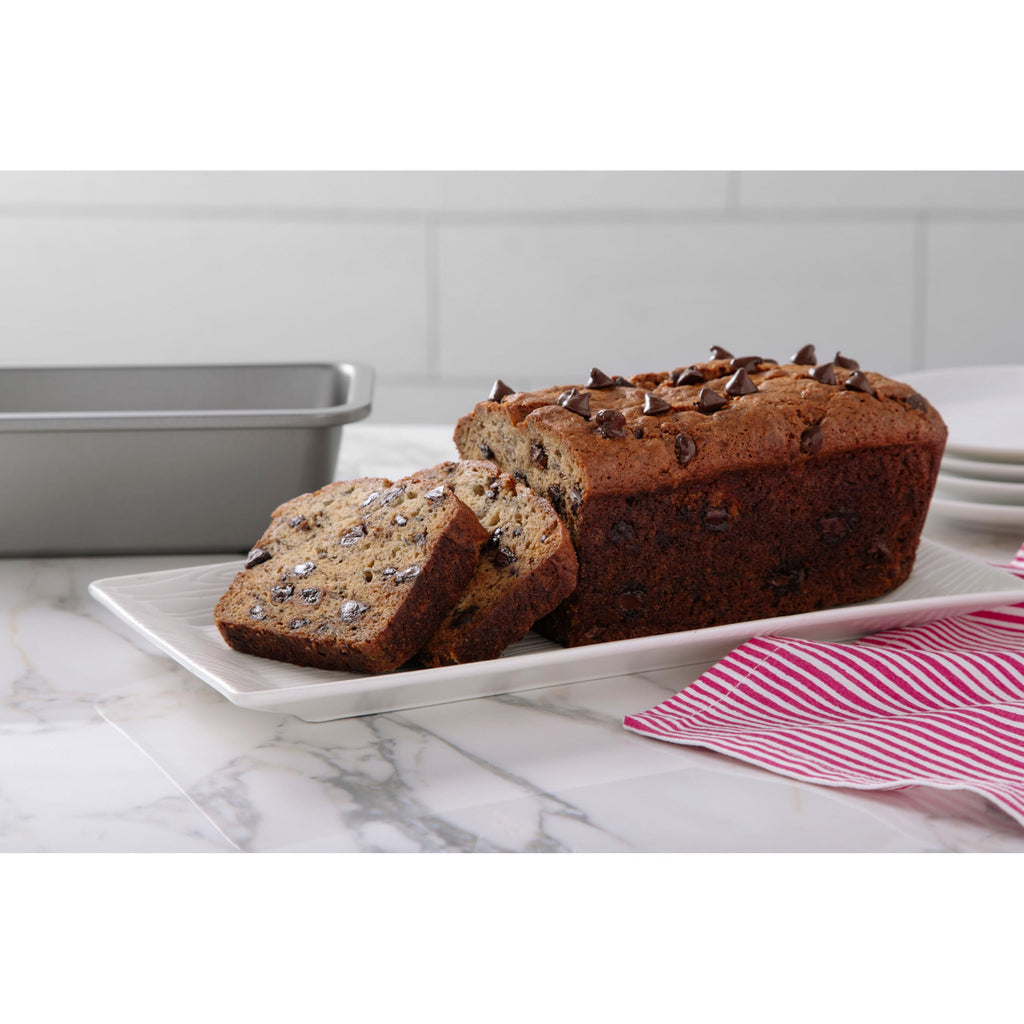 Wilton Silver Non Stick Loaf Pan, Bread and Meatloaf Pan, Made without PFAS, Durable Steel, Even Heating, 8 x 4 Inch