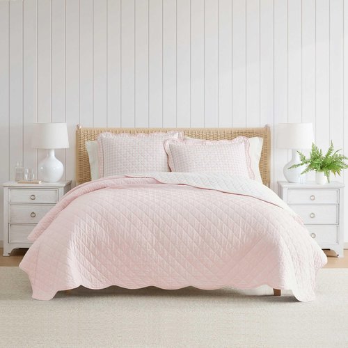 Martha Stewart - Twin Quilt Set, 100% Soft & Breathable Bedding with a Lightweight Feel for Year Round Comfort, 2 Piece Bed Set with Matching Pillowcase (Olivia Gingham Pink)