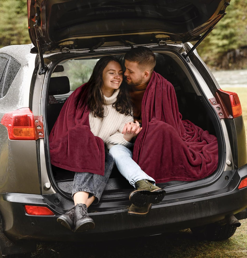 Utopia Bedding Fleece Blanket - Luxury Soft Microfiber | Queen Size Burgundy 300GSM (90x90 Inch)