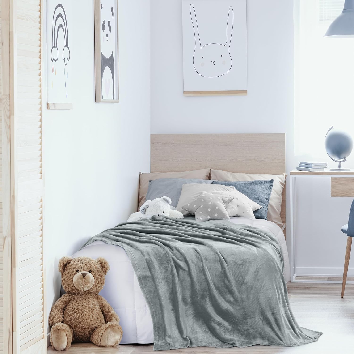 Utopia Bedding Fleece Blanket - Ultra Soft Twin Size Ash Grey (60x80 Inches) | Cozy All-Season Microfiber Decor