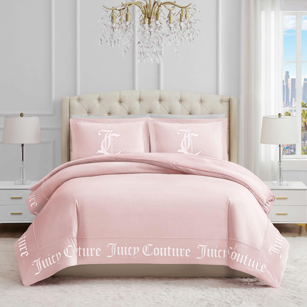 Juicy Couture - Comforter Set - Gothic Design Bedding - Twin/Twin XL - 2 Piece Set Includes (1) 90" x 68" Comforter and (1) 20" x 26" Sham - Wrinkle Resistant - Bedroom Decor - Marshmallow Pink
