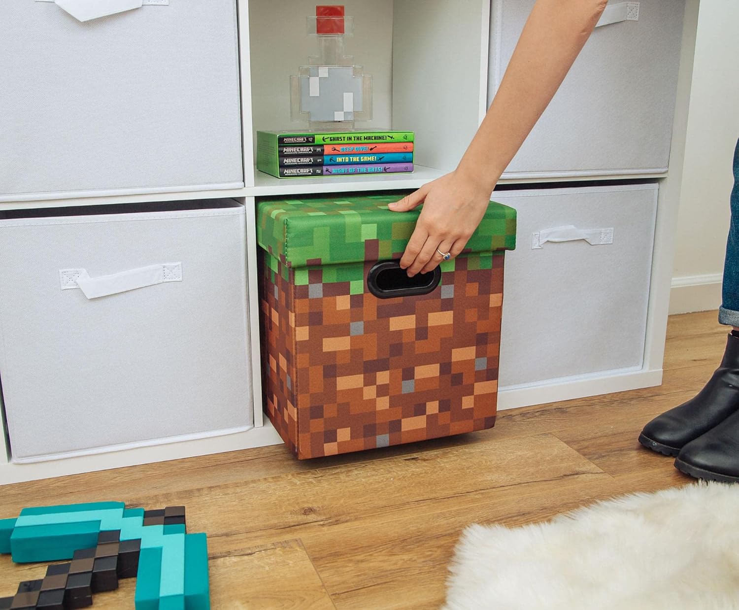 Minecraft Grassy Block Storage Bin - 13-Inch Foldable Fabric Chest with Lid | Versatile Organizer for Home Decor & Video Game Gifts