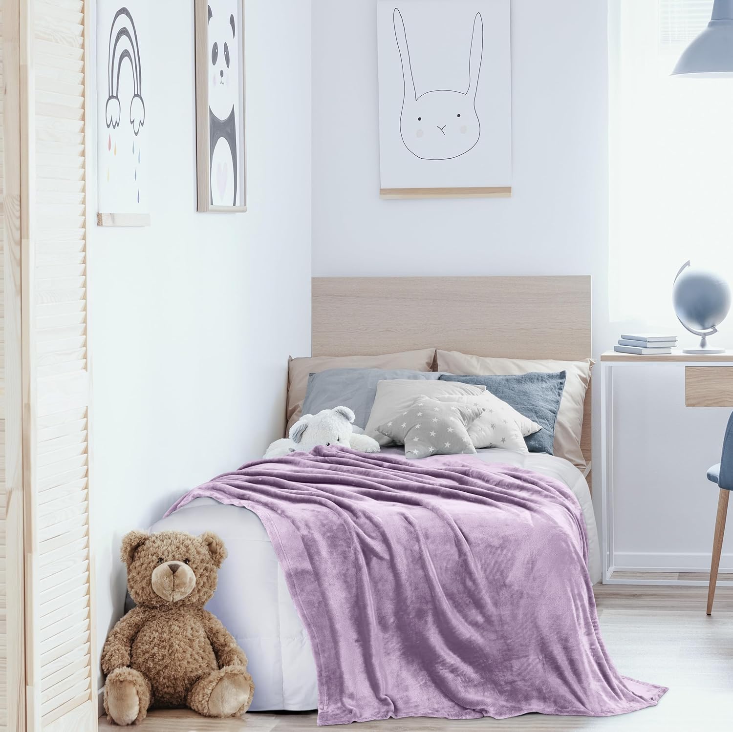 Utopia Bedding Fleece Blanket - Luxury Soft Microfiber Twin Size in Lilac | Anti-Static 300GSM (60x80 Inch)