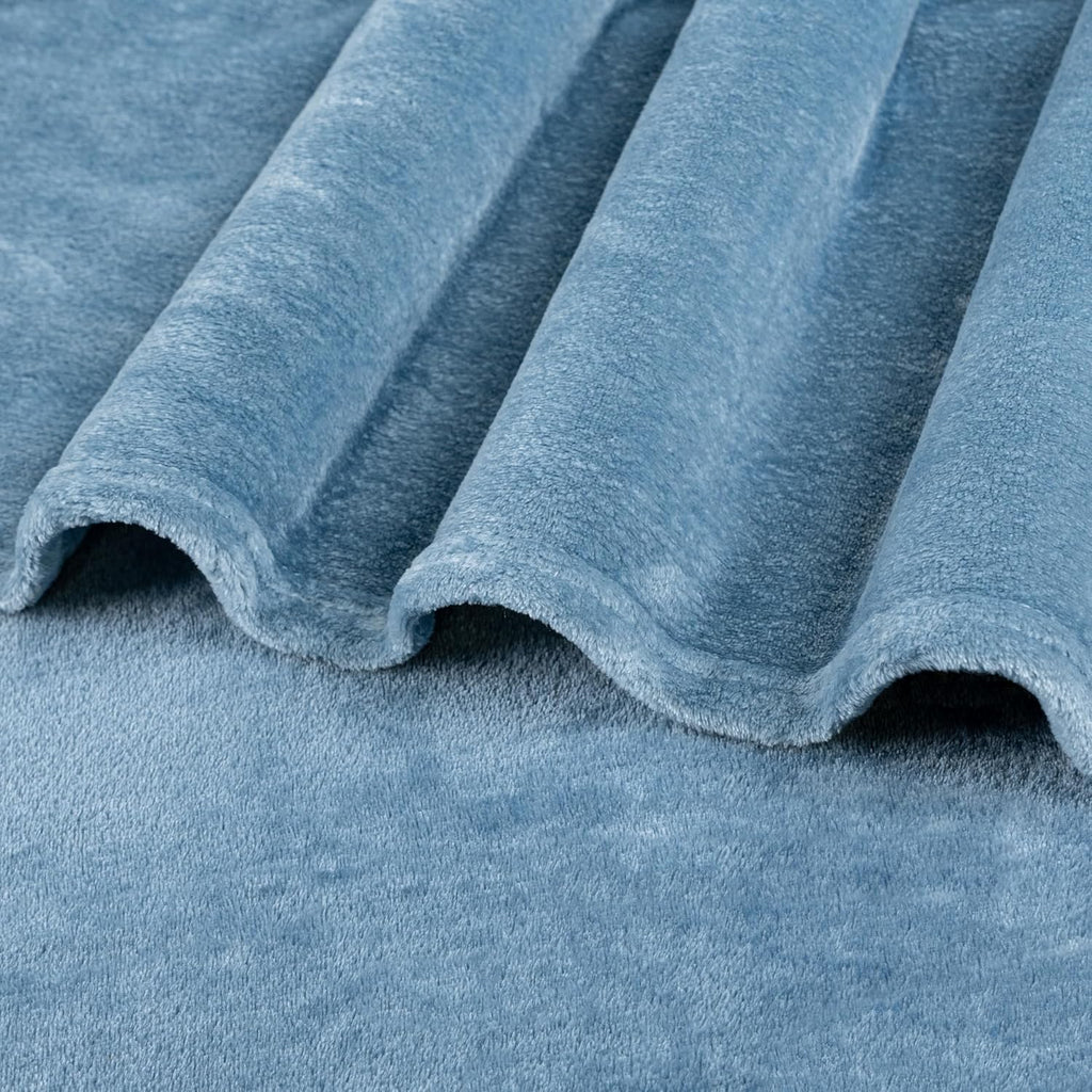 PAVILIA Dusty Blue Fleece Throw Blanket - Super Soft Flannel Sofa Blanket | Cozy 50x60" Plush Decor