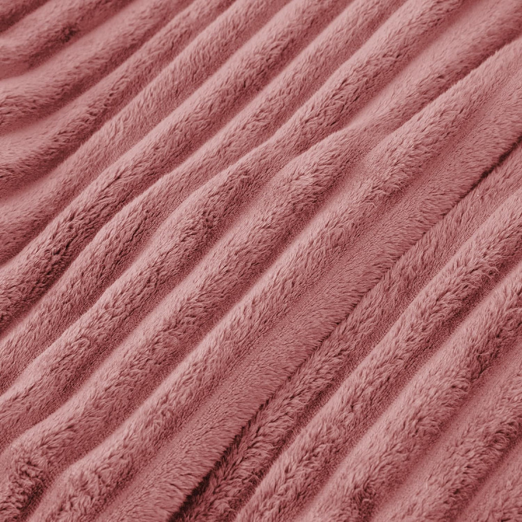 Bedsure GentleSoft Full Blanket - Cozy Dusty Pink Fleece Throw for Women | Perfect Birthday Gift, 84x90 Inches