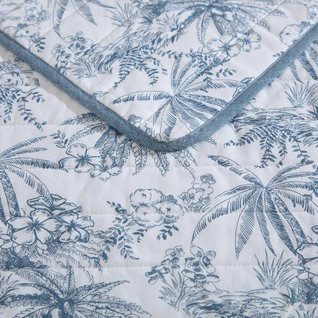 Tommy Bahama - Twin Quilt Set, Reversible Cotton Bedding with Matching Sham, Pre-Washed for Added Softness, Dorm Essentials (Pen and Ink Palm Navy Blue)
