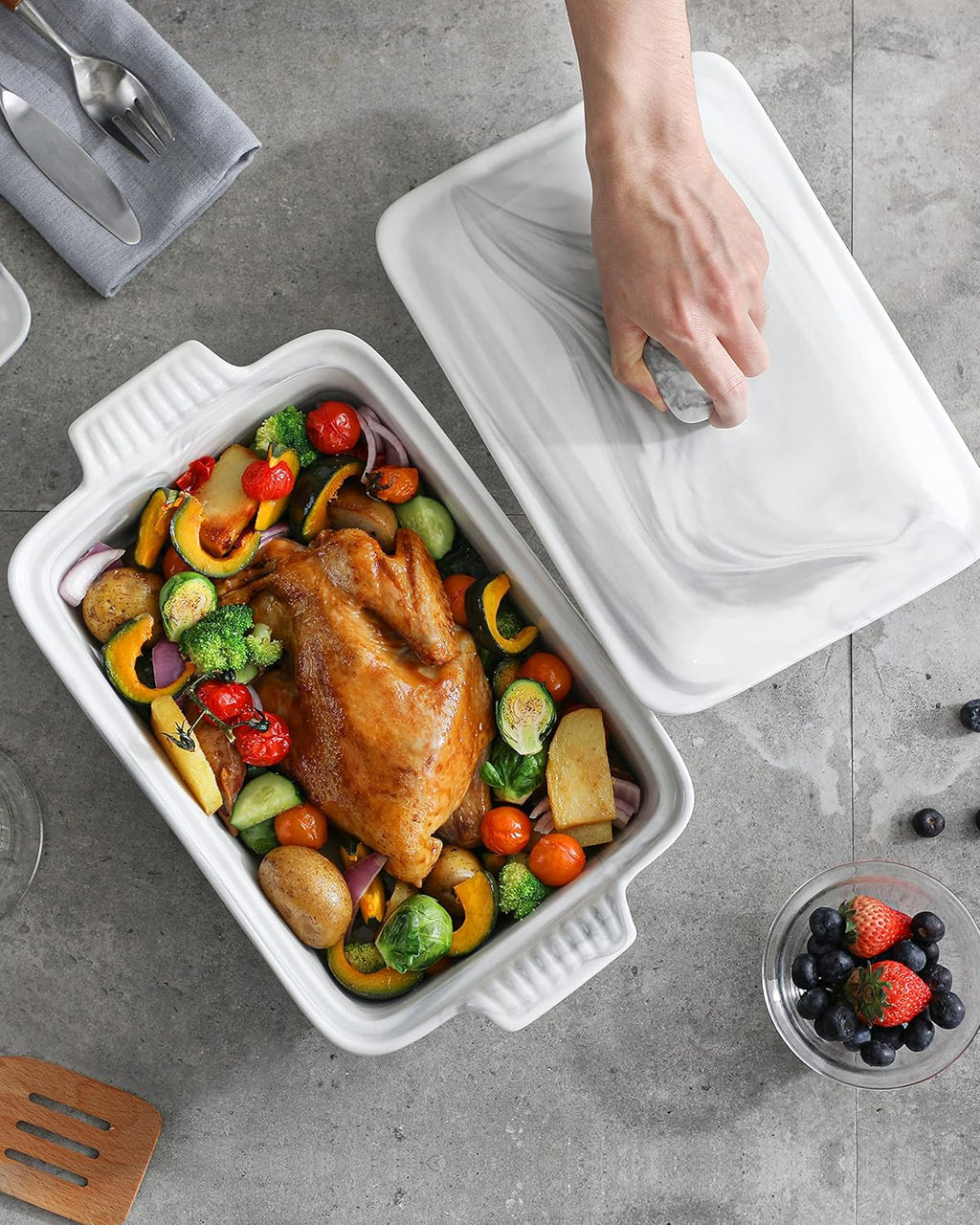 MALACASA Casserole Dish - 3.4 Quart Deep Ceramic Bakeware With Lid | Microwave & Oven Safe, Grey