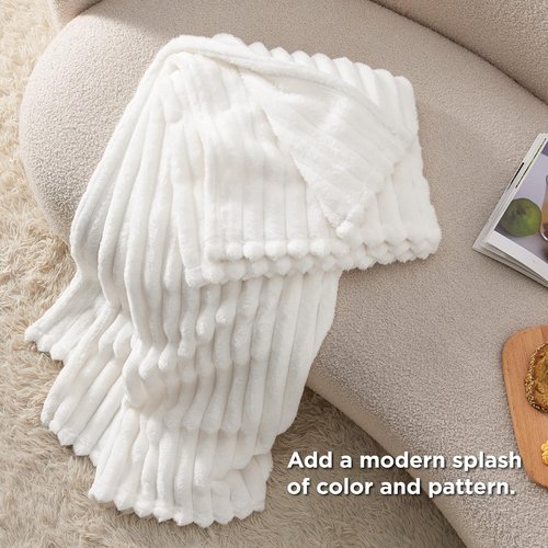 Bedsure Fleece Throw Blanket - Cozy White & Beige Design for Ultimate Comfort