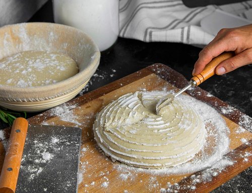 Kook Banneton Bread Proofing Basket - 12-Piece Sourdough Kit with Liners & Scrapers - 9-Inch Natural Rattan Set of 2