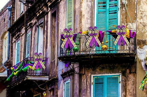 ALIBBON Large Mardi Gras Bows - Flaxen Fleur de Lis & Glitter Purple for Wreaths | Festive Carnival Decor
